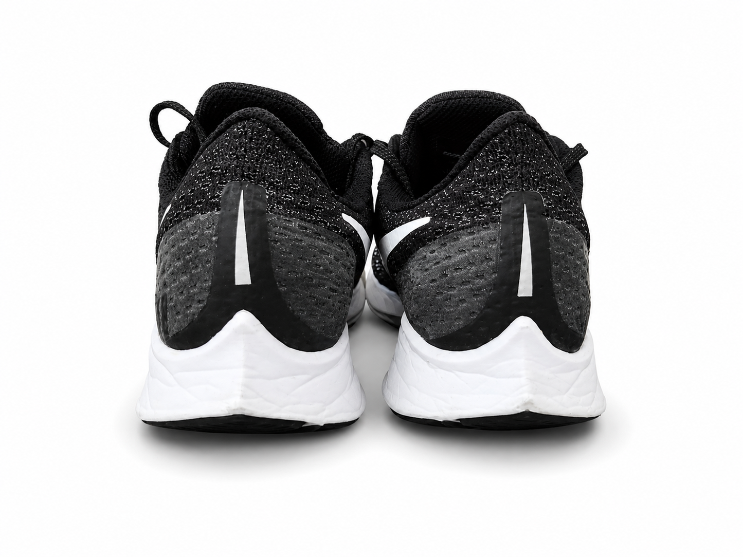 Nike Men's Air Zoom Pegasus 35 Running Shoes