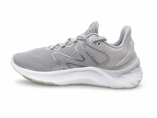 New Balance Women’s Fresh Foam v2 Shoes